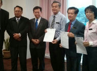 首长批准3名本固鲁续任