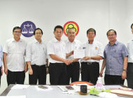 泗里街居民为水灾灾黎献温情