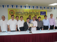 砂政府承认统考文凭