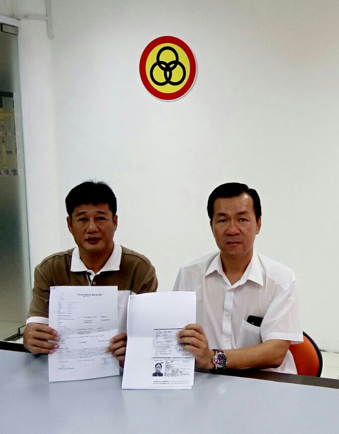 图说人联党公共投诉局主任叶耀星与该民外国女佣在没有完成2年的合同期内逃跑逃跑的雇主。