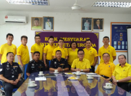 青年团与古晋区警方流动巡逻车(Mobile Patrol Vehicles) 交流新闻稿